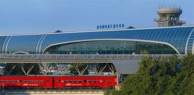 Kuinka paasta lentokentalta Moskovan keskustaan tai Punaiselle Torille